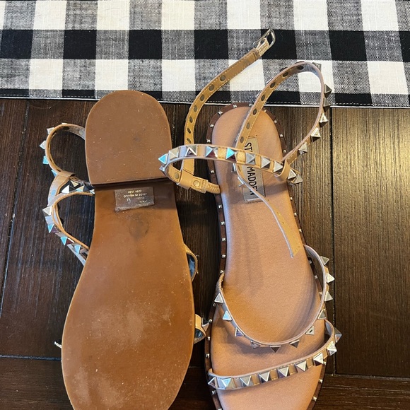 Steve Madden Sandals - Picture 2 of 3